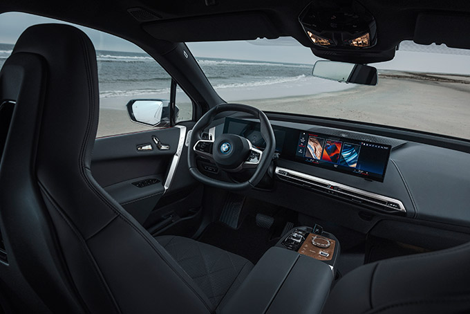 BMW iX М60: Спасать планету можно быстро | Ежедневный информационный портал AUTOMOBILI.RU